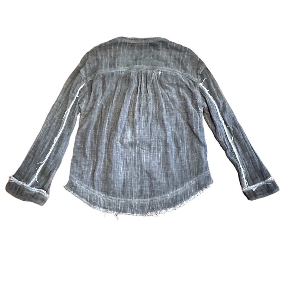 We the Free People Top long sleeved distressed oversized raw edges black - small - Picture 2 of 4